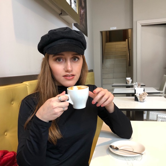 Meet your Posher, Eda - Picture 3 of 4